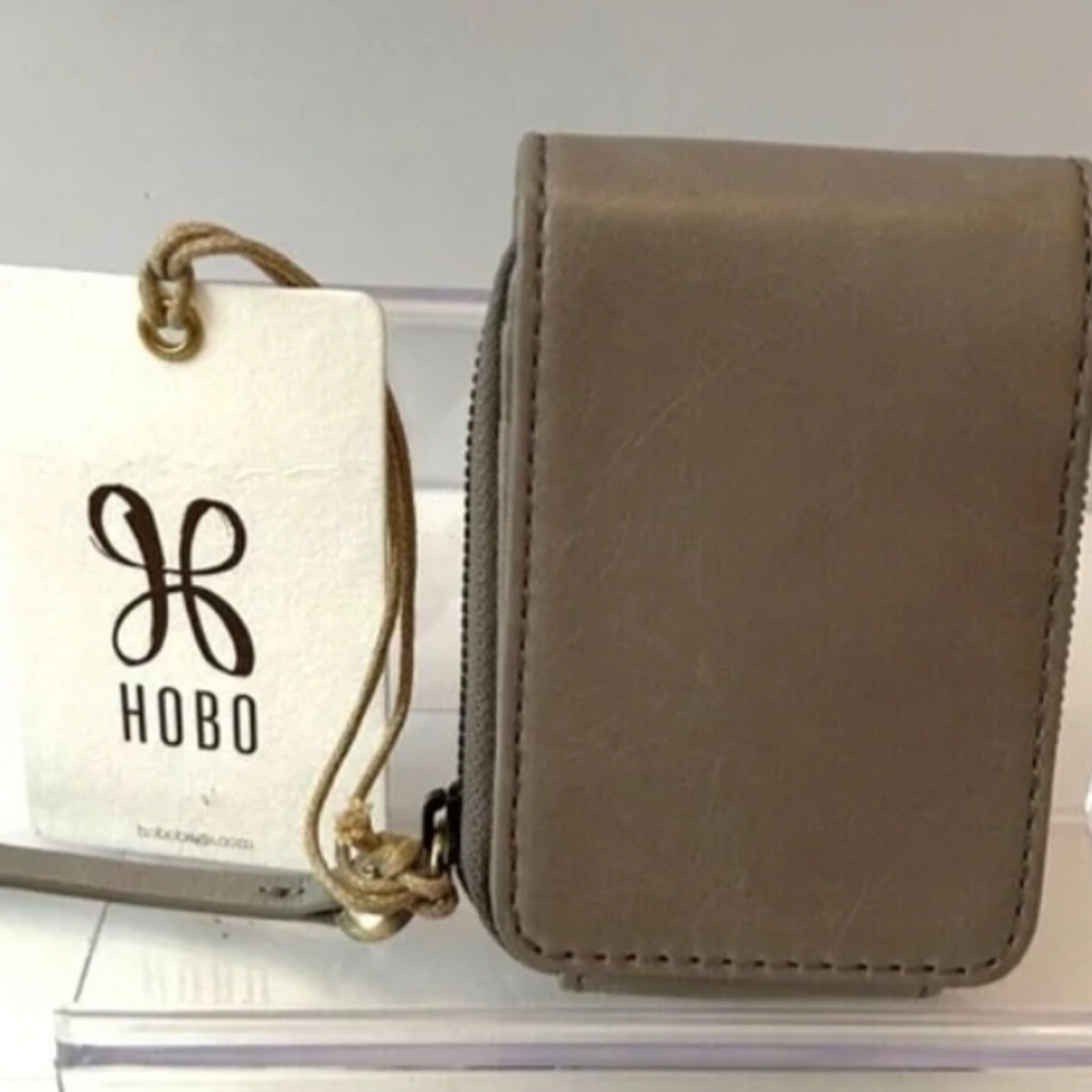 Hobo Taupe Leather Wallet